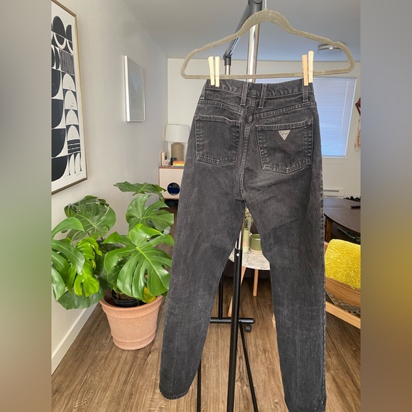Guess high rise jean - Picture 2 of 4